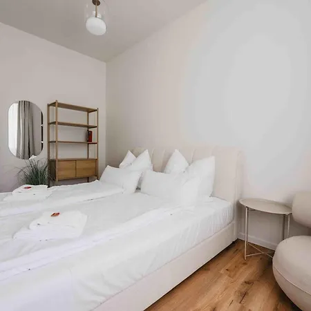 Staylight Stilvolle In Mit Fruehstueck, Kaffee, Kostenloser Parkplatz Und Wohnkueche *