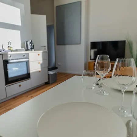 Appartement Staylight Stilvolle In Mit Fruehstueck, Kaffee, Kostenloser Parkplatz Und Wohnkueche Celle