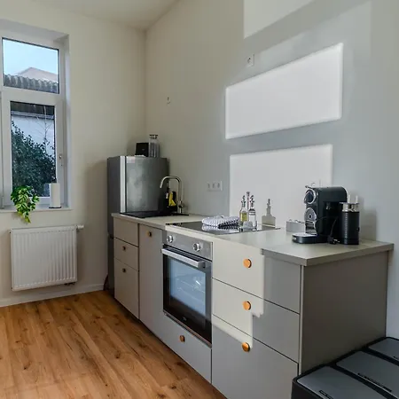 Staylight Stilvolle In Mit Fruehstueck, Kaffee, Kostenloser Parkplatz Und Wohnkueche *